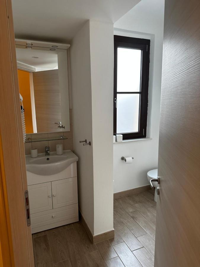 Affittacamere Domo Achenza 2*